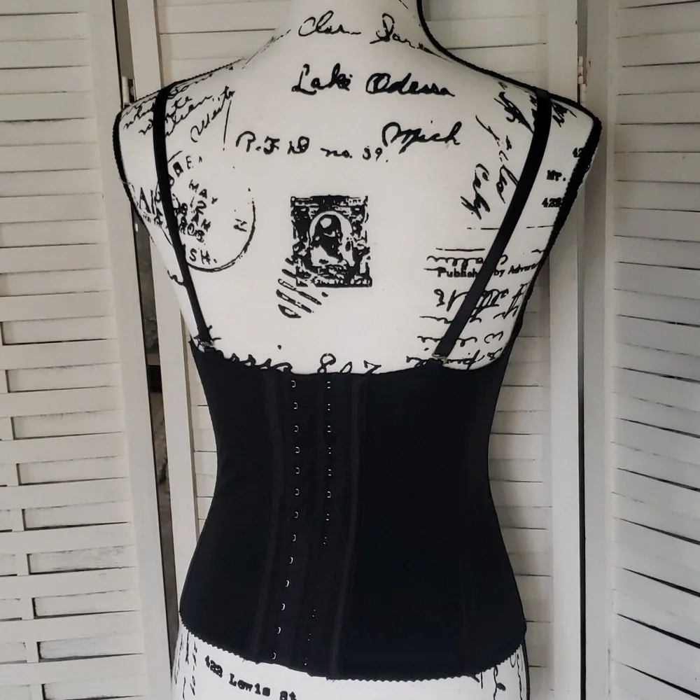 Vedette black padded bra strong adjustable lace corset 36D